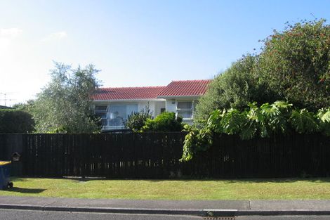 Photo of property in 51 Hatherlow Street, Glenfield, Auckland, 0629