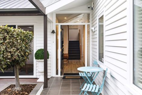 Photo of property in 36 Jacksons Road, Lyttelton, 8082