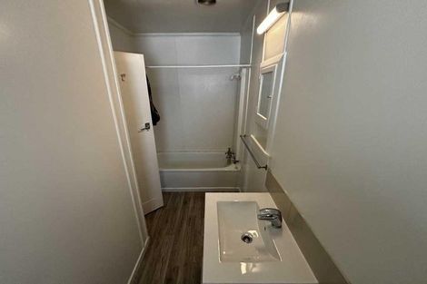 Photo of property in 4/23 Bulteel Street, New Plymouth, 4310