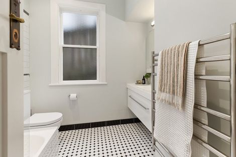 Photo of property in 18 Rewa Road, Hataitai, Wellington, 6021