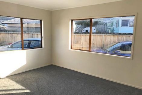 Photo of property in 17 Balloch Street, Randwick Park, Auckland, 2105