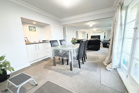 Photo of property in 51 Rua Road, Glen Eden, Auckland, 0602