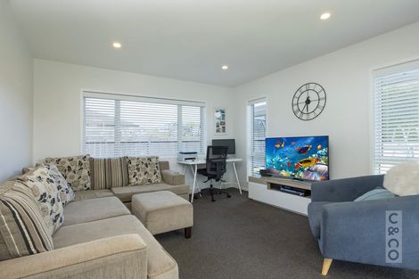 Photo of property in 77a Pohutukawa Parade, Riverhead, 0820