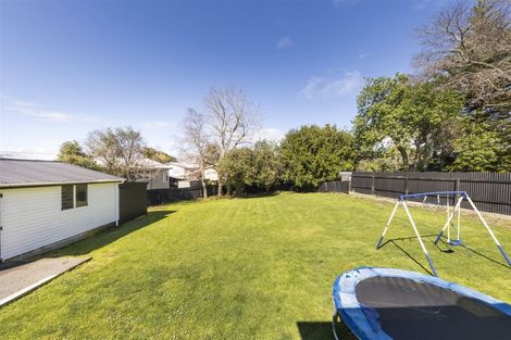 Photo of property in 14 Lewis Place, Highbury, Palmerston North, 4412