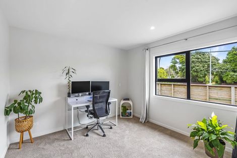 Photo of property in 91 Main Rd Clive, Clive, 4180