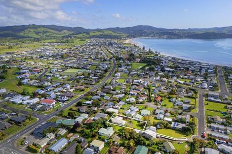 Photo of property in 12 Kenneth Avenue, Whitianga, 3510