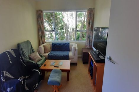 Photo of property in 64 Rolleston Street, Mount Cook, Wellington, 6021