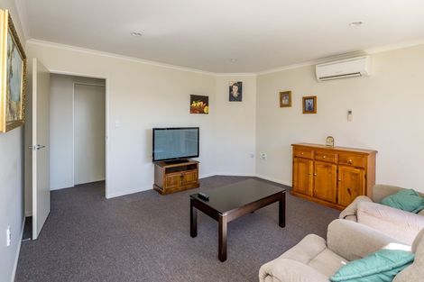 Photo of property in Rangeview Villas, 22/9 Fuller Close, Levin, 5510
