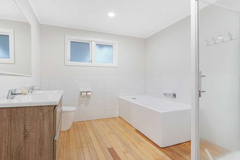 Photo of property in 45 Mountain Road, Western Heights, Rotorua, 3015