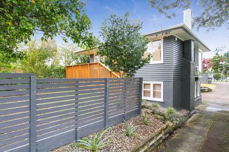 Photo of property in 10 Stottholm Road, Titirangi, Auckland, 0604