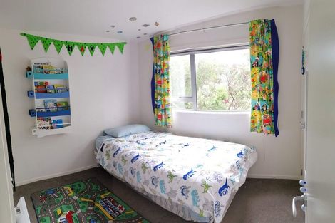 Photo of property in 4a Versailles Street, Karori, Wellington, 6012