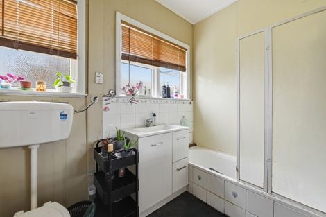 Photo of property in 38 Dickens Street, Owhata, Rotorua, 3010