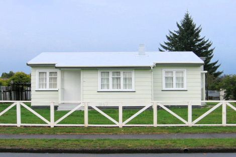 Photo of property in 20 Lanark Street, Tokoroa, 3420