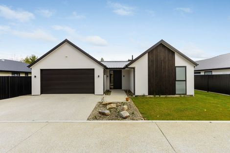 Photo of property in 11 Woods Crescent, Cromwell, 9310