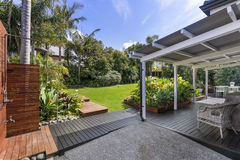 Photo of property in 1/27 Kiteroa Terrace, Rothesay Bay, Auckland, 0630