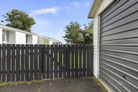 Photo of property in 6 Calgher Avenue, Waitara, 4320