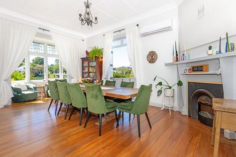 Photo of property in 2 Carnarvon Street, Gisborne, 4010