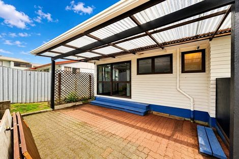 Photo of property in 21 Blomfield Street, Nawton, Hamilton, 3200