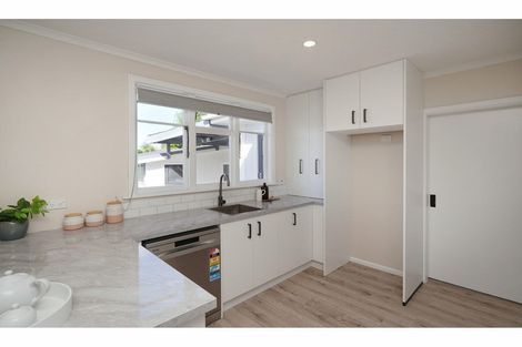 Photo of property in 82 Philpotts Road, Mairehau, Christchurch, 8052
