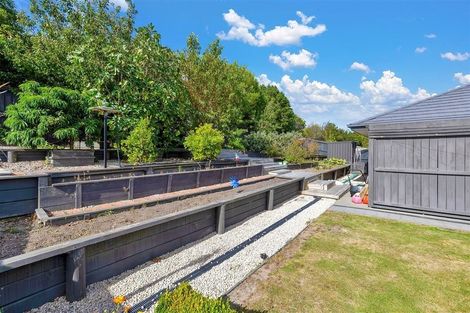 Photo of property in 31 Davaar Crescent, Broomfield, Christchurch, 8042