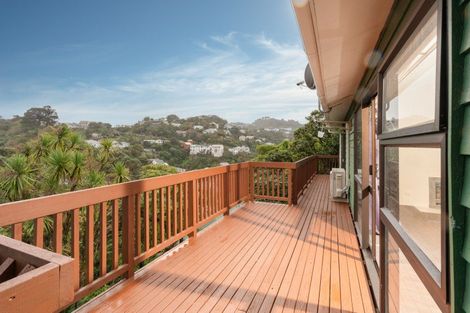 Photo of property in 142 Upland Road, Kelburn, Wellington, 6012
