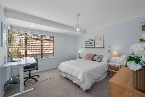 Photo of property in 1/127 Churchill Road, Rothesay Bay, Auckland, 0630