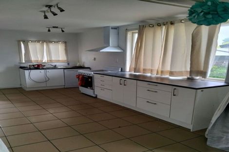 Photo of property in 1/450 Great South Road, Opaheke, Papakura, 2113