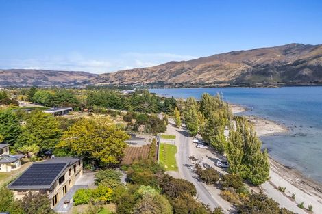 Photo of property in 337 Beacon Point Road, Wanaka, 9305
