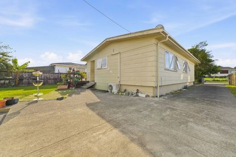 Photo of property in 170 Mahia Road, Wattle Downs, Auckland, 2103