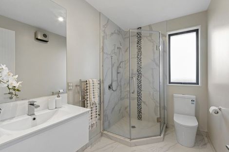 Photo of property in 18 Little Gem Road, Hornby, Christchurch, 8025