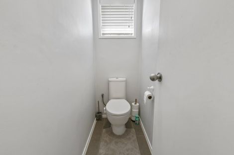 Photo of property in 52 Redcrest Avenue, Red Hill, Papakura, 2110