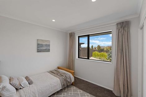 Photo of property in 16 Luxembourg Crescent, Halswell, Christchurch, 8025