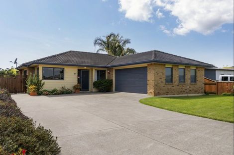 Photo of property in 35 Edgewater Grove, Whakatane, 3120