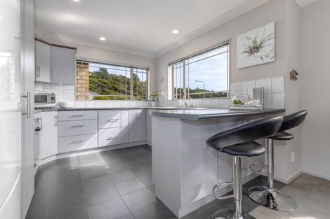 Photo of property in 31 Staithes Drive North, Whitby, Porirua, 5024