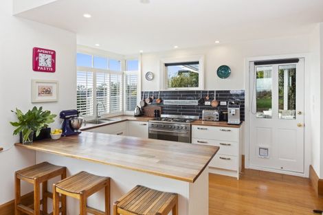 Photo of property in 67 Hackthorne Road, Cashmere, Christchurch, 8022