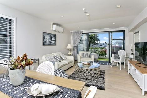 Photo of property in 3/388 Hibiscus Coast Highway, Orewa, 0931