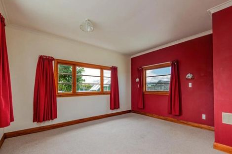 Photo of property in 64 Limbrick Street, Terrace End, Palmerston North, 4410