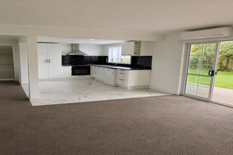 Photo of property in 13 Charles Road, Hannahs Bay, Rotorua, 3010