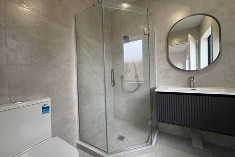 Photo of property in 102c Ennis Avenue, Pakuranga Heights, Auckland, 2010