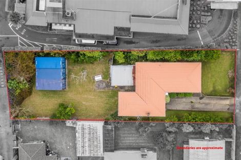 Photo of property in 3370 Great North Road, Glen Eden, Auckland, 0602
