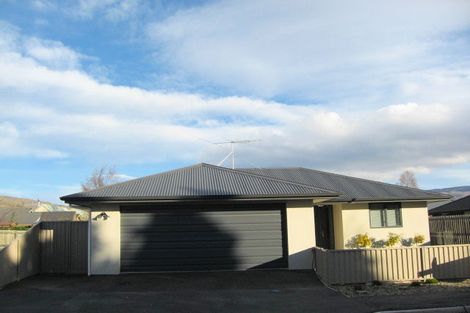Photo of property in 82 Inniscort Street, Cromwell, 9310