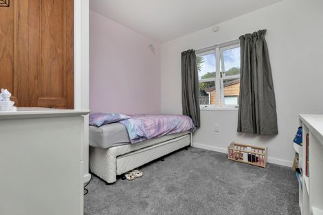 Photo of property in 622 East Coast Road, Pinehill, Auckland, 0630