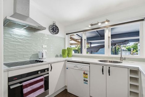 Photo of property in 74a Beach Road, Katikati, 3129