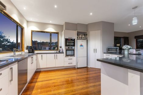 Photo of property in 8a Kiriwai Road, Paremata, Porirua, 5024