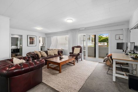 Photo of property in 24 Bridge View Road, Birkenhead, Auckland, 0626