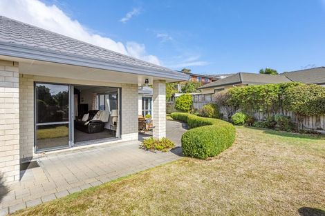 Photo of property in 52 Lorna Irene Drive, Raumati South, Paraparaumu, 5032