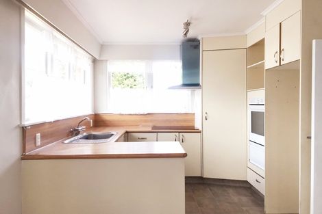 Photo of property in 74 Nikau Street, New Lynn, Auckland, 0600