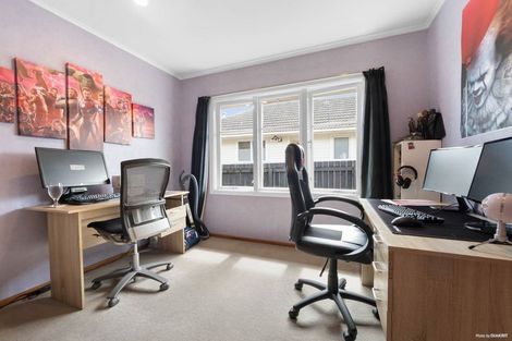 Photo of property in 31 Durham Street, Te Atatu Peninsula, Auckland, 0610