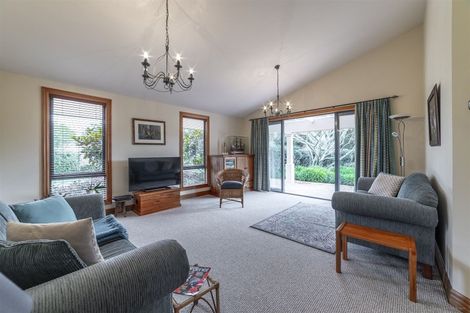 Photo of property in 203 Athlone Drive, Cambridge, 3434