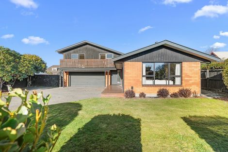 Photo of property in 4 Kingham Place, Avonhead, Christchurch, 8042
